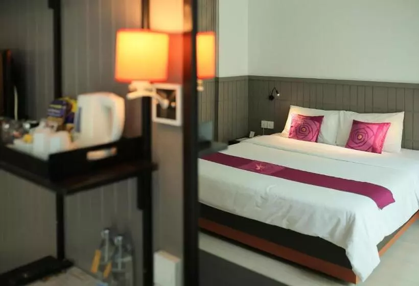 Hotel The Mantrini Chiang Rai Sha Extra Plus