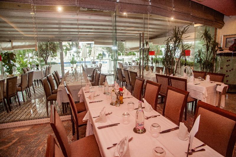 ホテル Tunis Grand