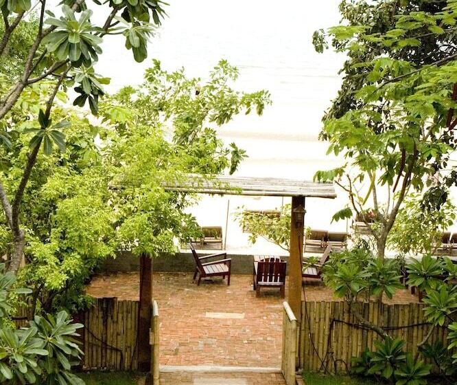 هتل Veranda Lodge