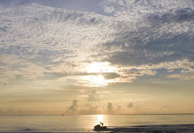 هتل Veranda Lodge