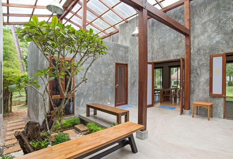 Islanda Hideaway Resort