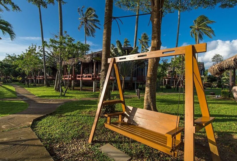 Islanda Hideaway Resort