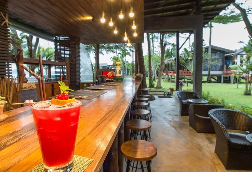 Islanda Hideaway Resort