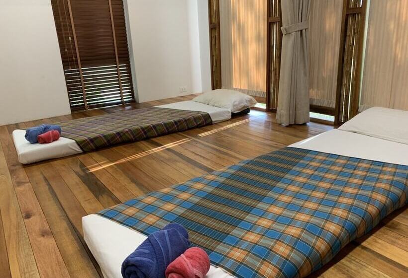 Islanda Hideaway Resort