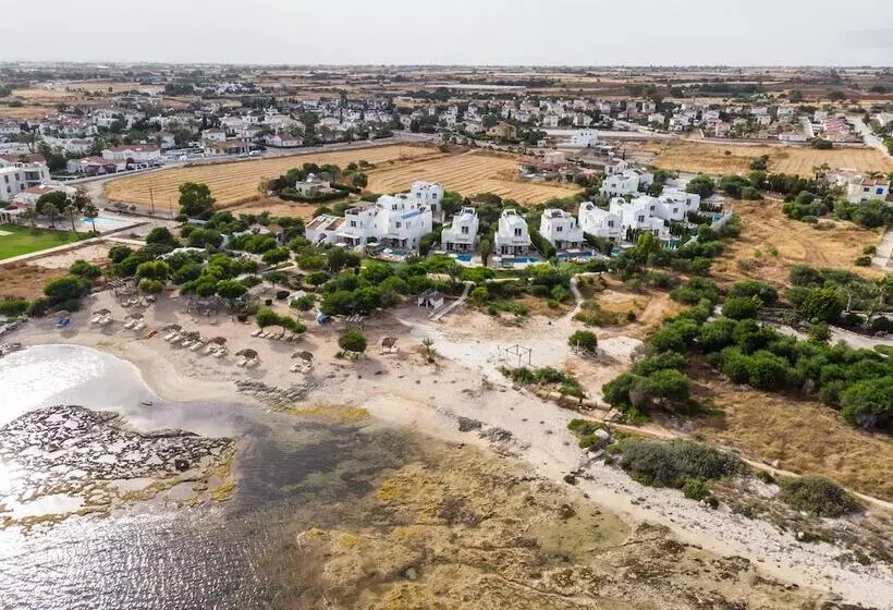 Thalassines Beach Villas