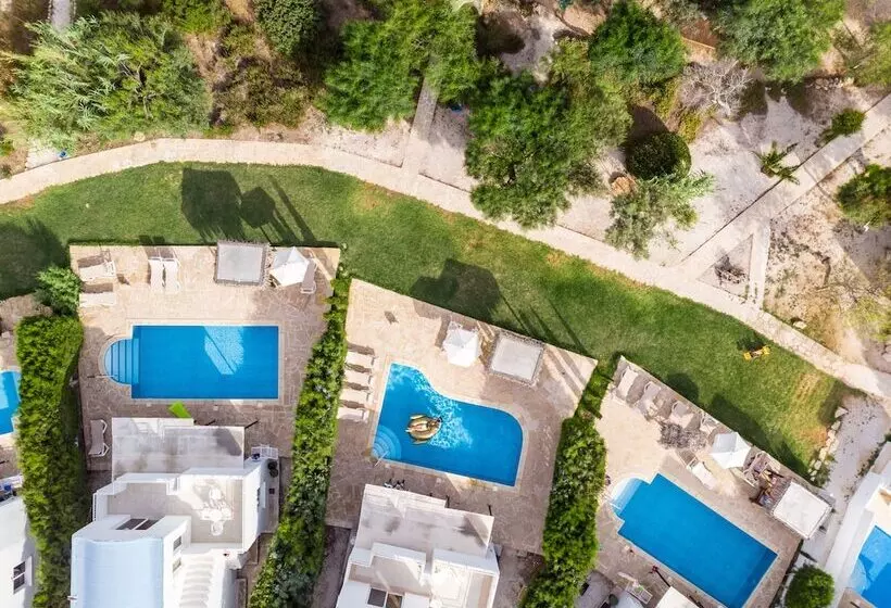 Thalassines Beach Villas