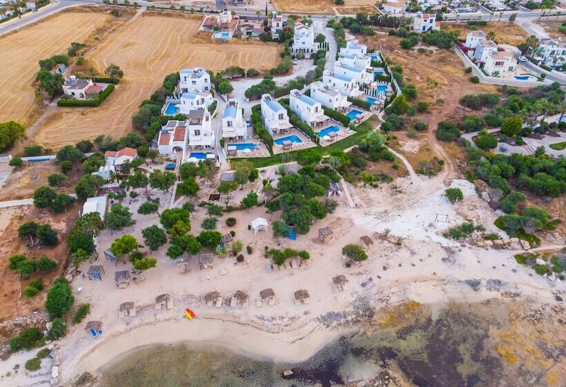 Thalassines Beach Villas