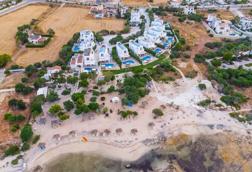 Thalassines Beach Villas