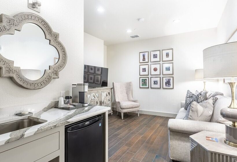 בית מלון כפרי Millsap Suites By Pioneer Pocket