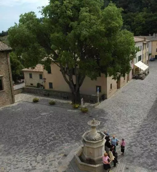 Hotelli San Leo Albergo Diffuso