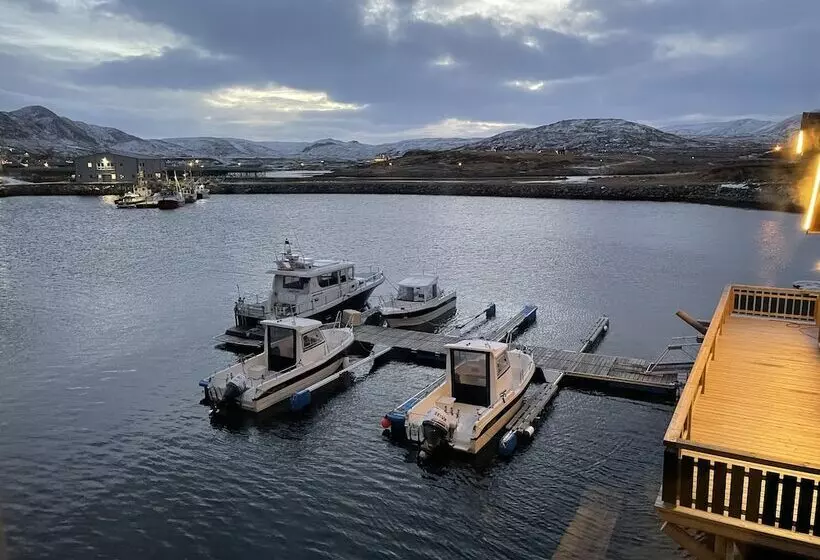 Majatalo Adventure Camp Mehamn