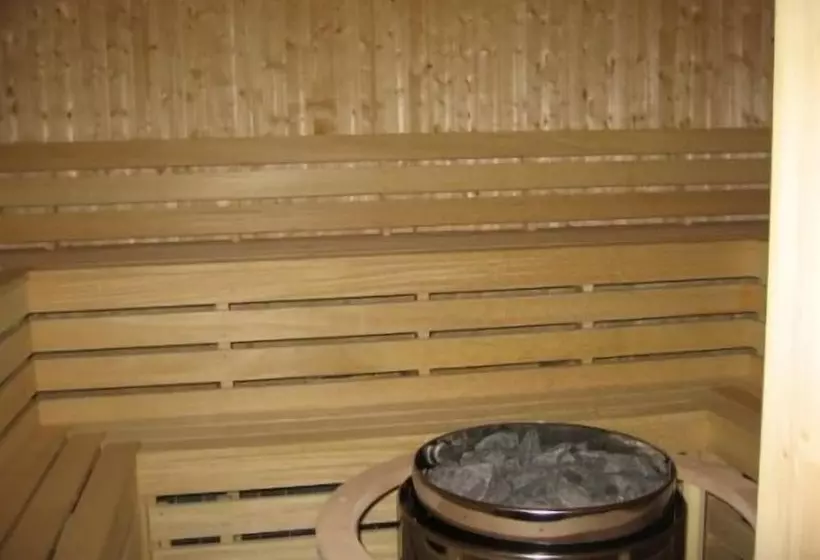 Majatalo Adventure Camp Mehamn