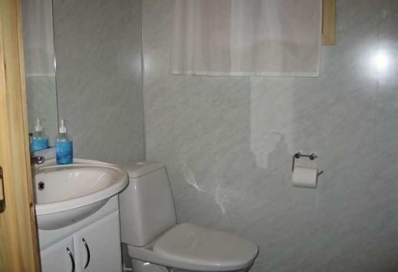 ペンション Adventure Camp Mehamn