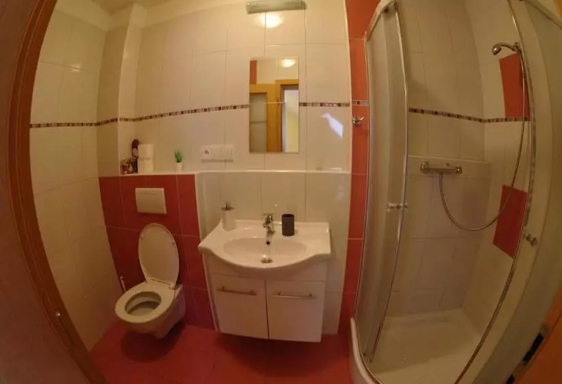 Majatalo Penzion Hradební