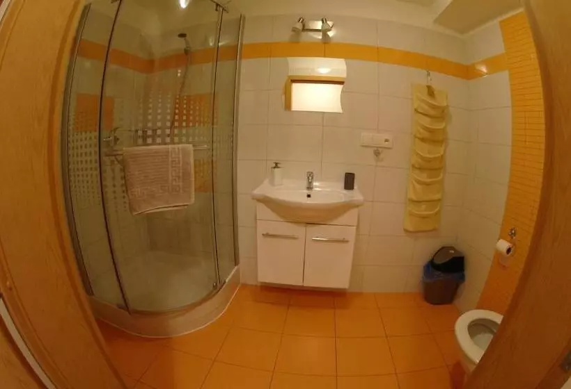 Majatalo Penzion Hradební