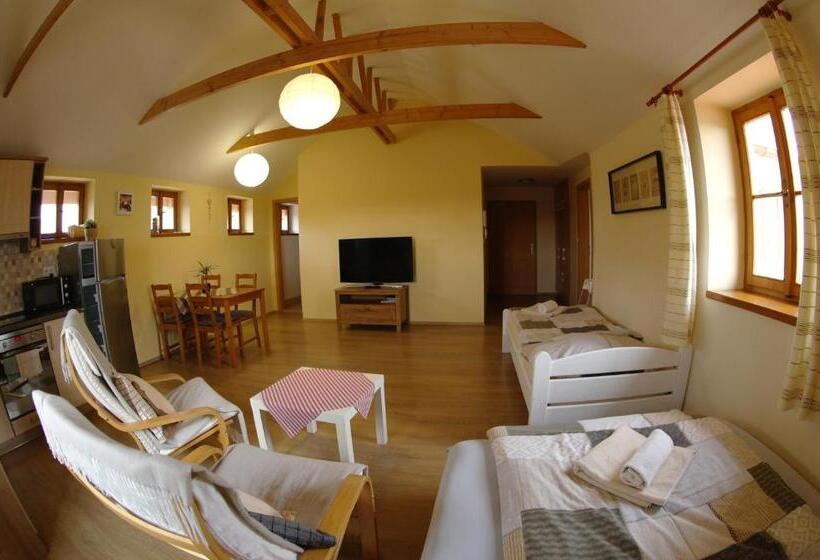 펜션 Penzion Hradební