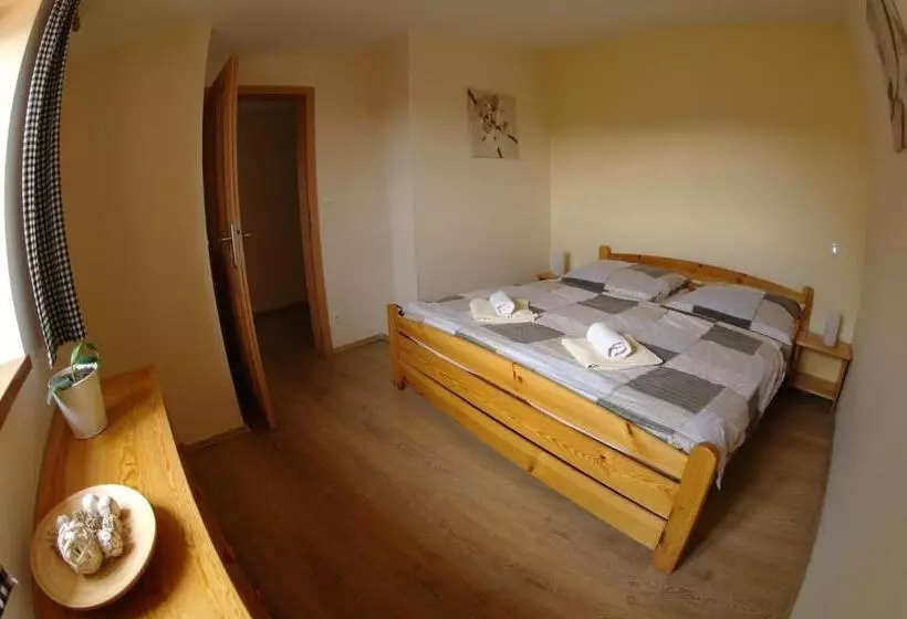 Majatalo Penzion Hradební