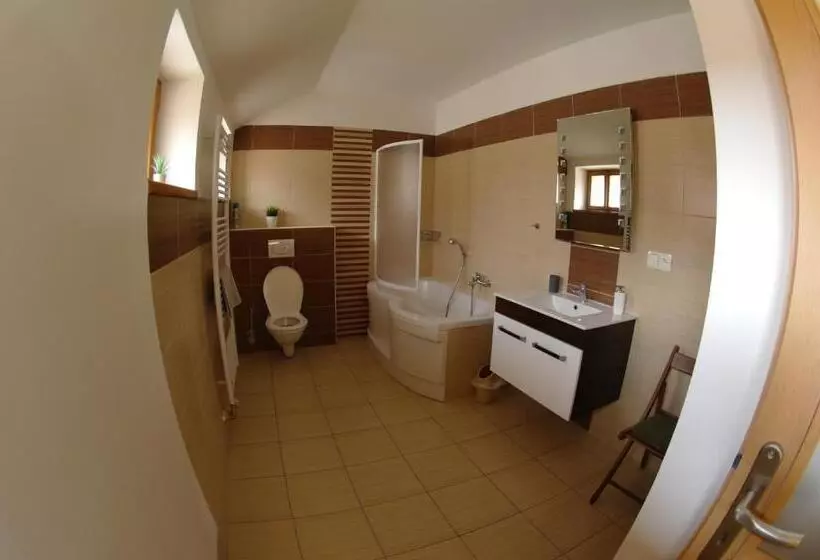 Majatalo Penzion Hradební