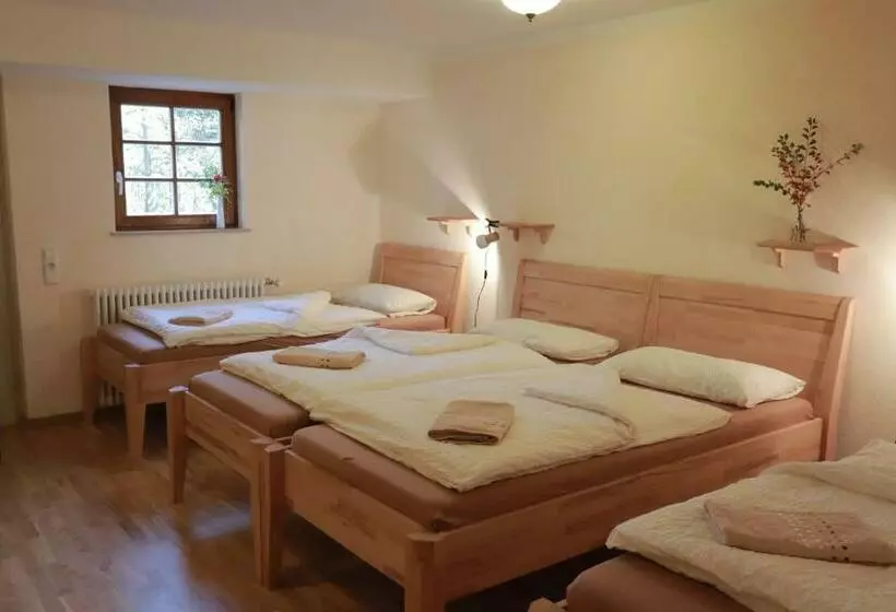 Majatalo Schloss Hohenfels   Gästehaus Morgenrot