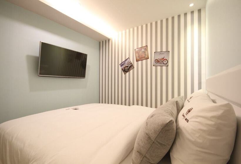 מוטל Changwon Sangnamdong Charlie S