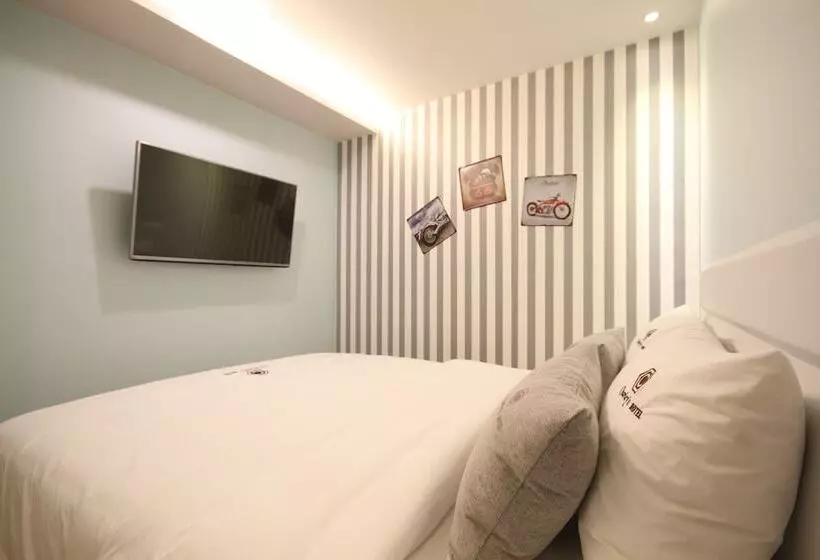 مُتل Changwon Sangnamdong Charlie S