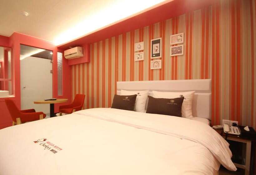 מוטל Changwon Sangnamdong Charlie S