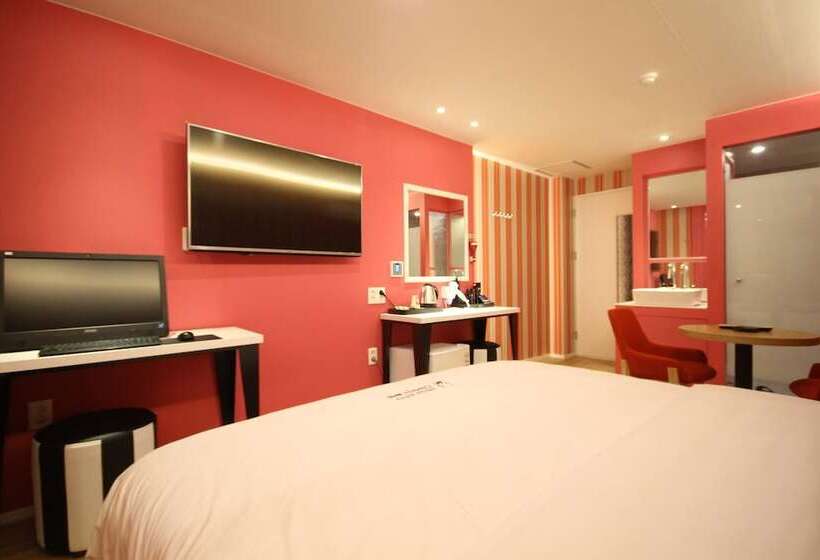 מוטל Changwon Sangnamdong Charlie S