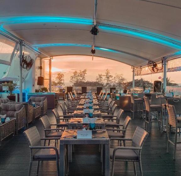 هتل Absolute Bangla Suites