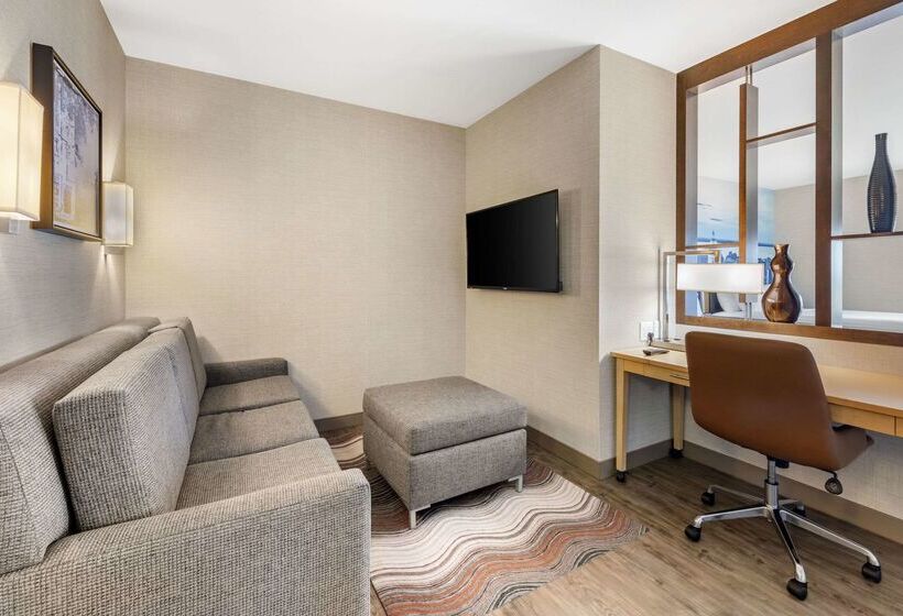 Cambria Hotel Madison East