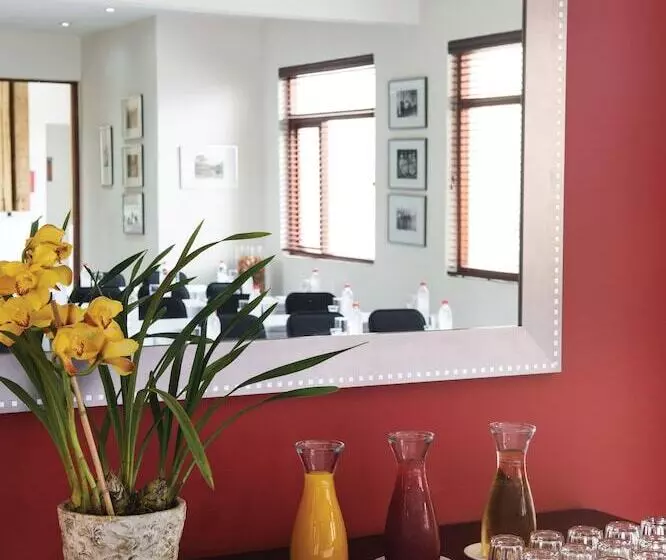 Отель Casterbridge Hollow Boutique