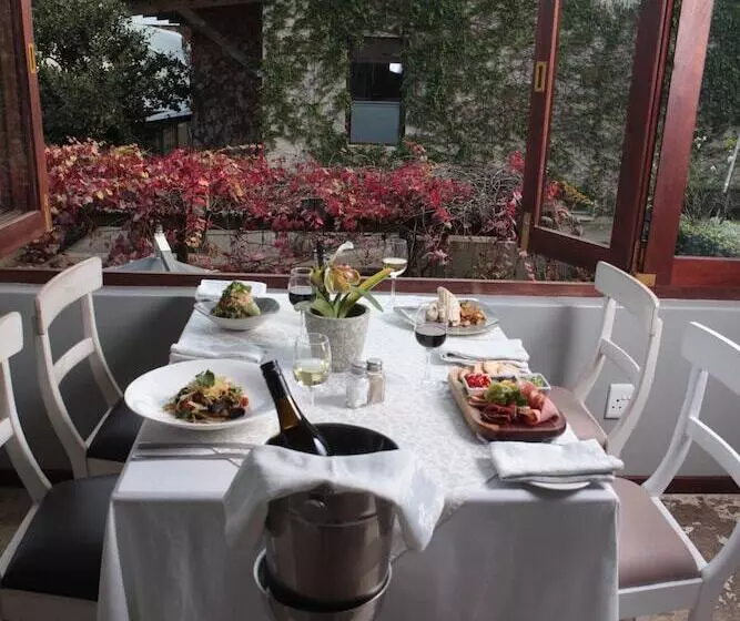 Отель Casterbridge Hollow Boutique