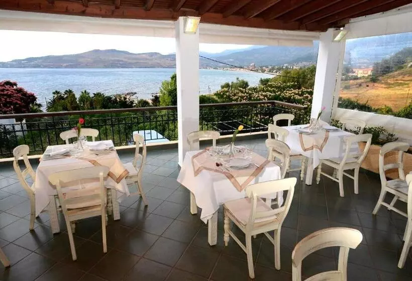 فندق Clara Resort