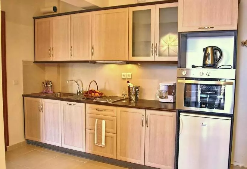 فندق Clara Resort