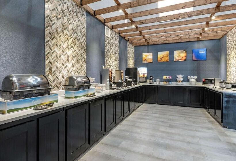 בית מלון כפרי Comfort Suites West Memphis I40 I55