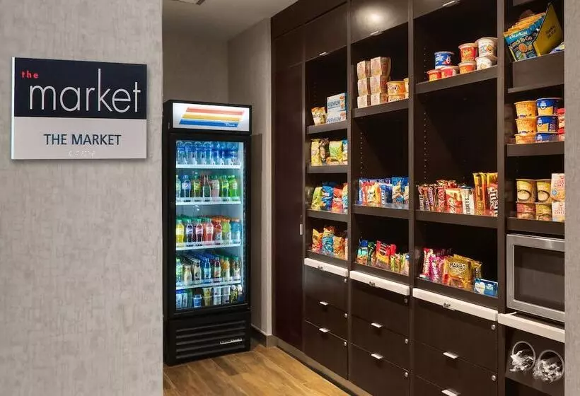 هتل Courtyard By Marriott New Orleans Metairie