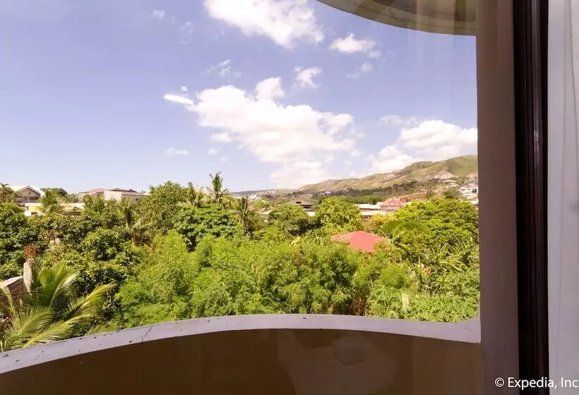 בית מלון כפרי Crown Regency Residences Cebu