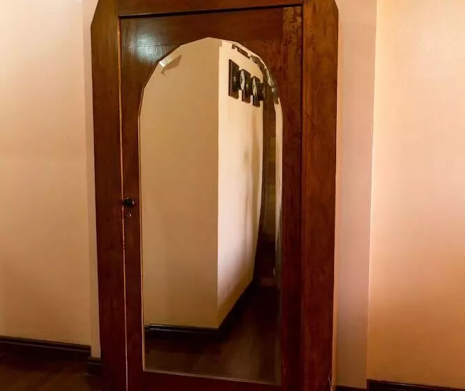 בית מלון כפרי Crown Regency Residences Cebu