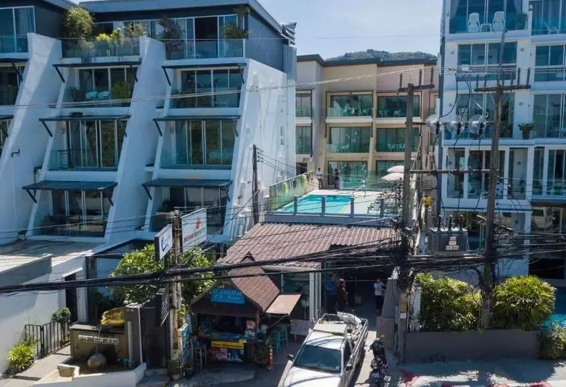 ホテル Destination Patong