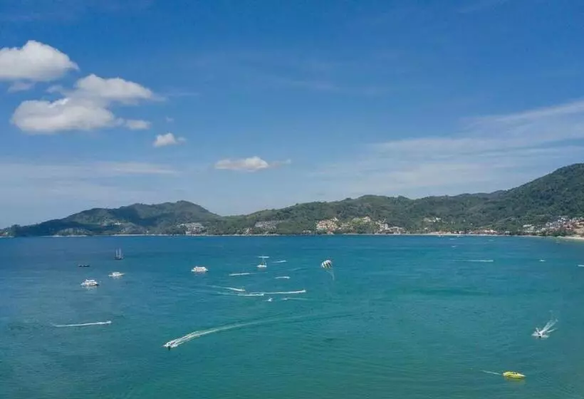 ホテル Destination Patong