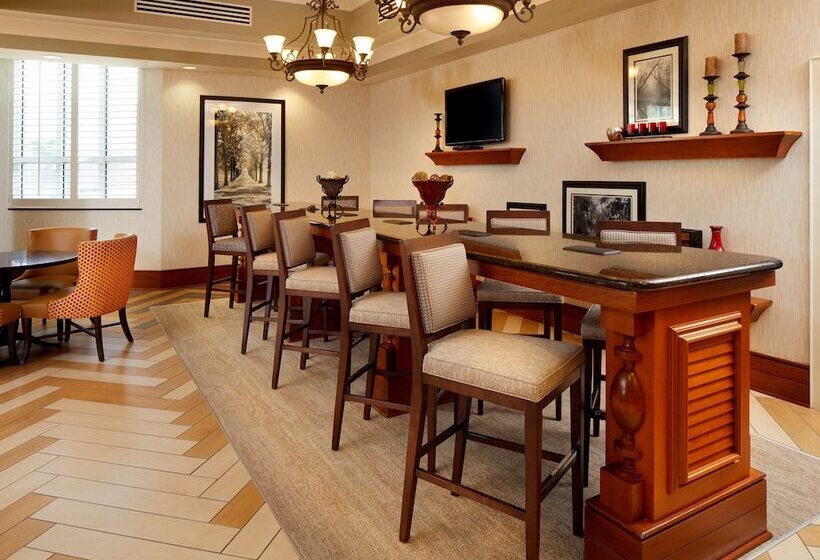 فندق Hampton Inn & Suites Savannah/midtown