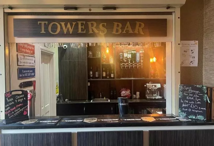 Hedley House Hotel & Apartments