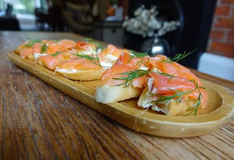 Hedley House Hotel & Apartments