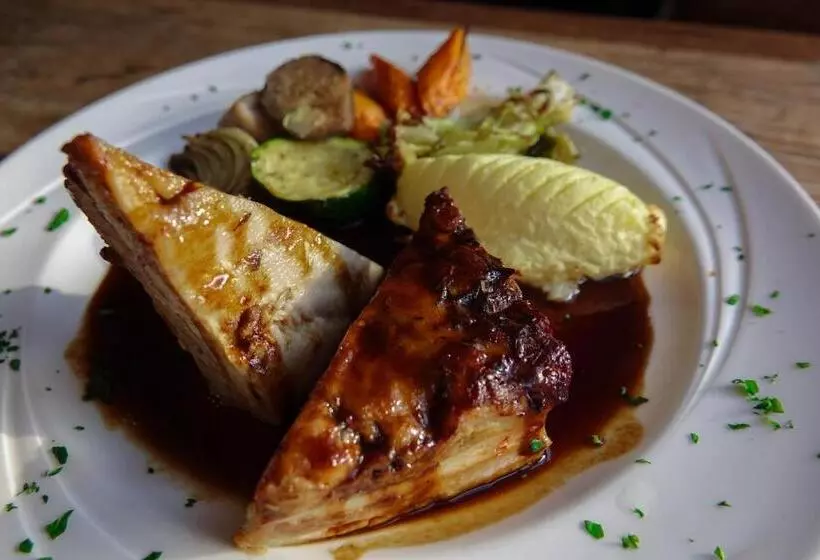 Hedley House Hotel & Apartments