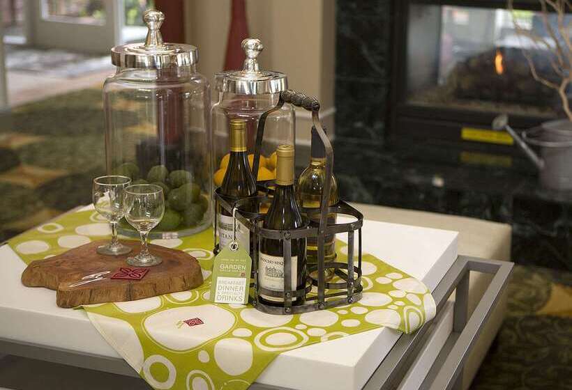 ホテル Hilton Garden Inn Oakland / San Leandro