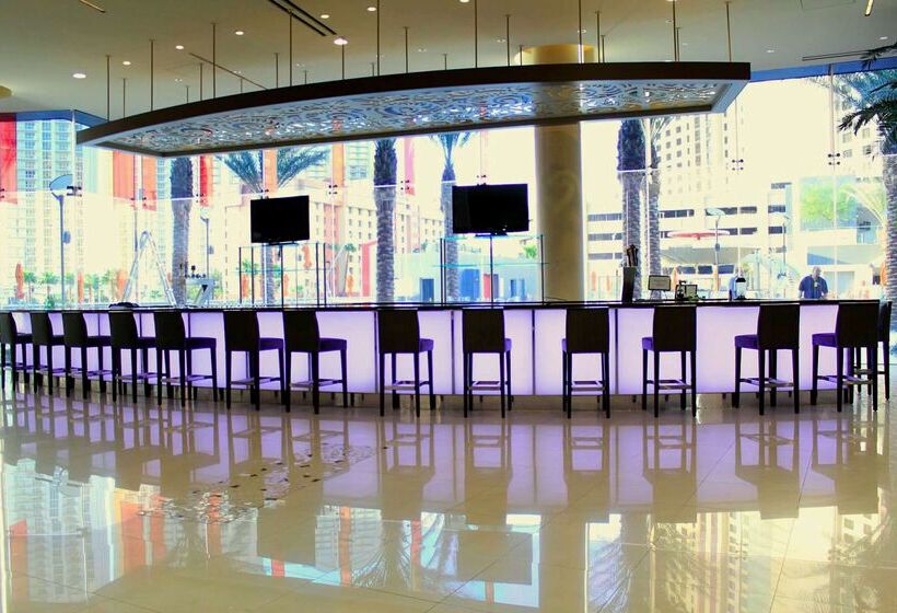 בית מלון כפרי Hilton Grand Vacations Club Elara Center Strip Las Vegas