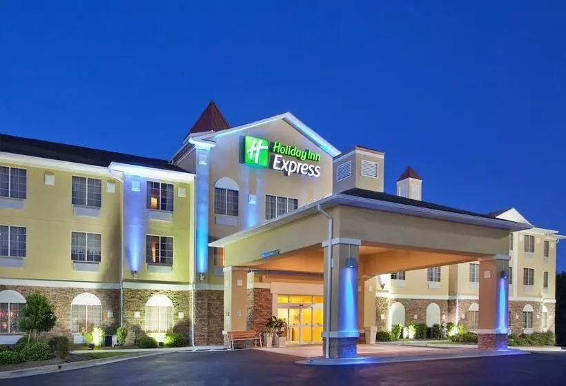 فندق Holiday Inn Express Savannah Airport, An Ihg
