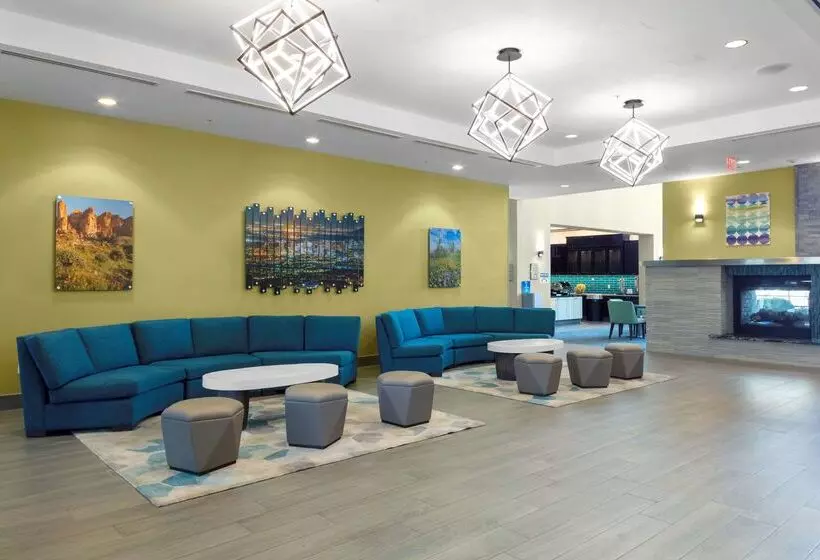 هتل Homewood Suites By Hilton Phoenix Airport South