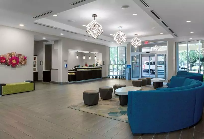 هتل Homewood Suites By Hilton Phoenix Airport South