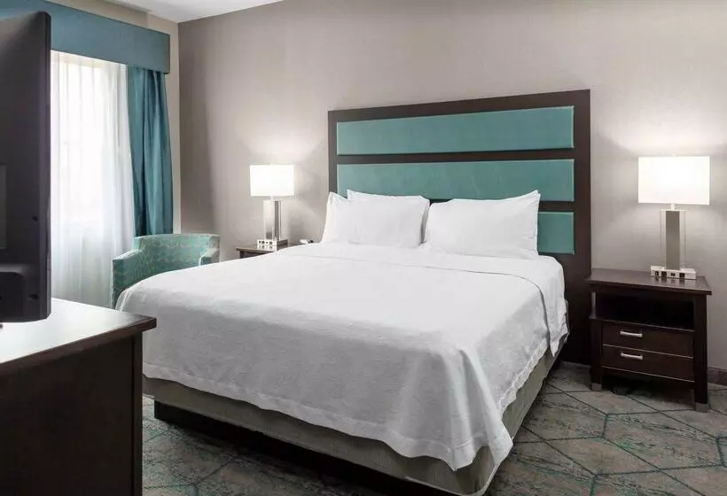 هتل Homewood Suites By Hilton Phoenix Airport South