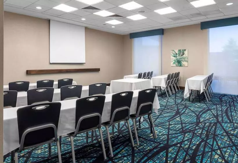 هتل Homewood Suites By Hilton Phoenix Airport South